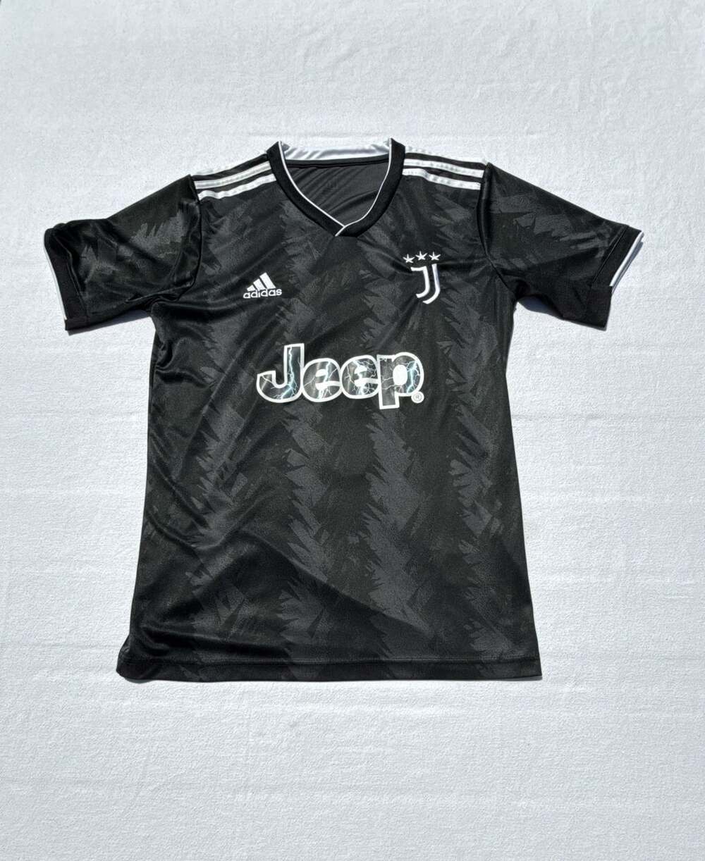 Juventus 2022/23 Away Jersey